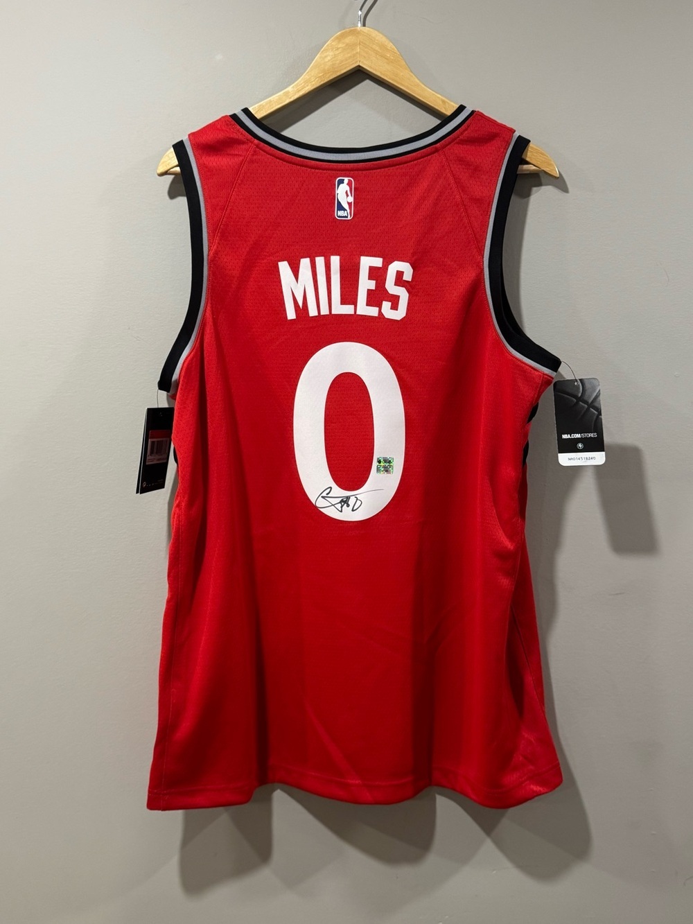 Authenticated Toronto Raptors C.J. Miles Signed Nike Swingman Jersey NWT COA